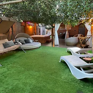 בית נופש Private Garden House, חיפה